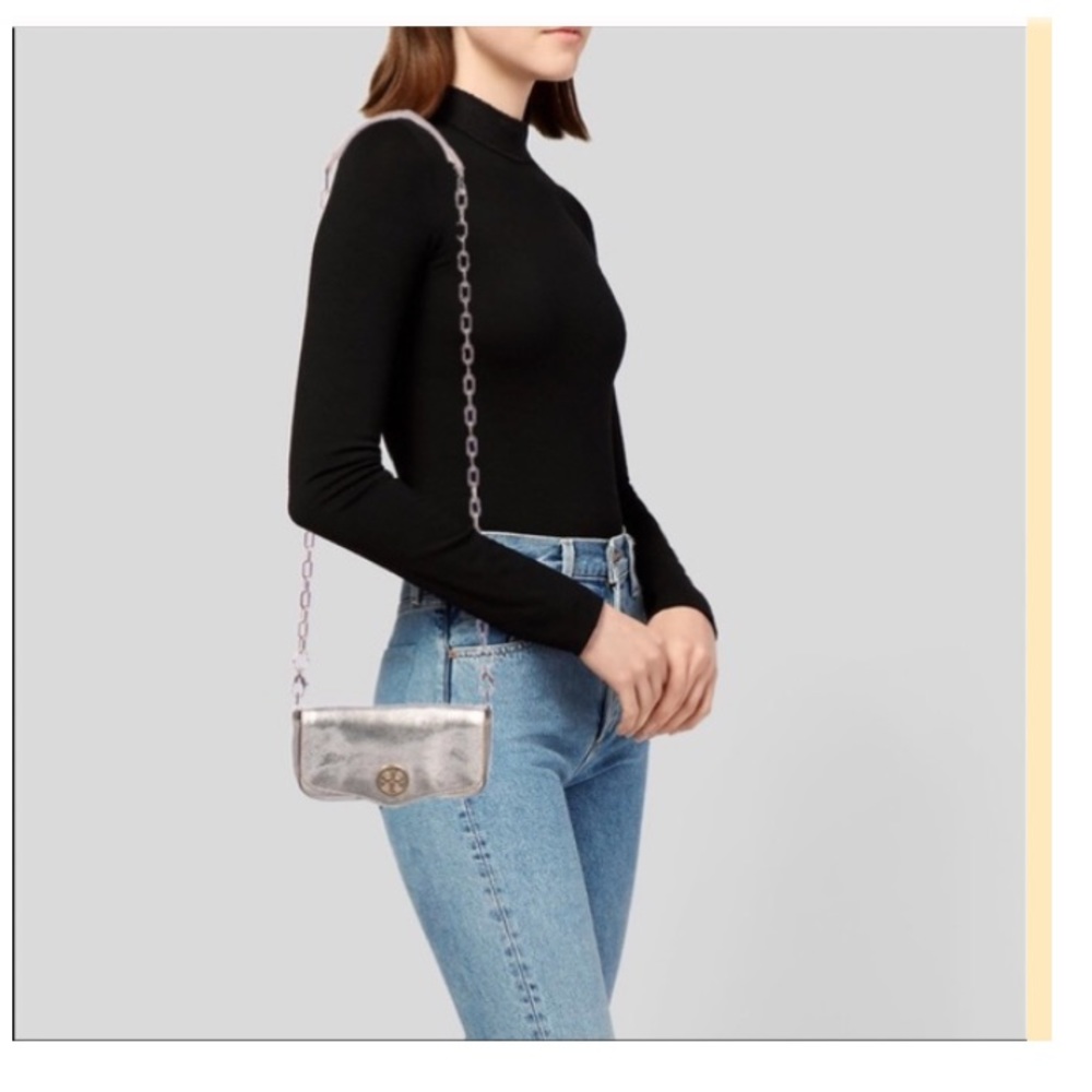 Tory Burch Silver Metallic Mini Robinson Crossbody/clutch bag.
